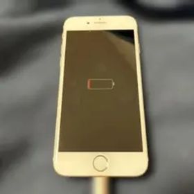 A1586 iPhone6 64GB 本体