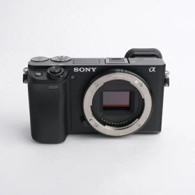 【中古】 (ソニー) SONY α6400 （ILCE-6400） ボディ ブラック【中古カメラ デジタル一眼】 ランク：AB