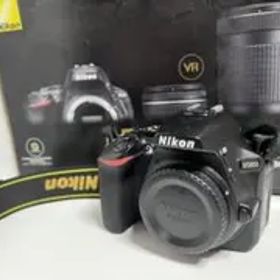 【お買い得】Nikon D5600ダブルズームキット +単焦点レンズ、広角レンズ
