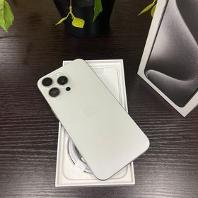 新品同様 iPhone15 Promax 256GB ホワイト 国内SIMフリー 送料無料