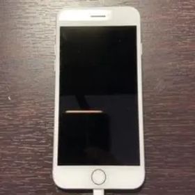 iPhone7 本体 SIMロック解除済