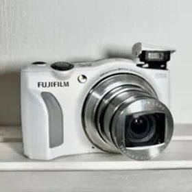 FUJIFILM FinePix F800EXR デジカメ ホワイト 訳あり