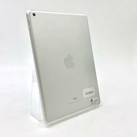 アップル(Apple)の【全額返金保証】【最速発送】Apple iPad 第5世代 128GB シルバー Wi-Fi 美品 動作確認済(タブレット)