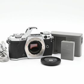 OLYMPUS オリンパス ミラーレス一眼カメラ OM-D E-M5 MarkII ボディー ブラック ショット数:6866枚 ミラーレス一眼レフカメラ