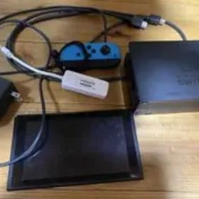 Nintendo Switch 本体 と周辺機器