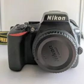 Nikon D5600 ダブルズームレンズキット一眼レフカメラ