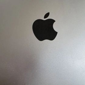 Apple Mac mini M2 シルバー