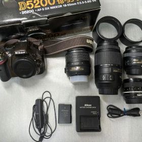 NIKON D5200標準レンズセット＋レンズセット＋おまけ