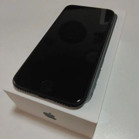 iPhoneSE2 128GB ブラックSIMフリー箱付き