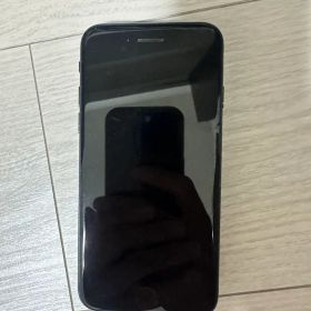 Apple iPhone SE (第2世代) ブラック 本体