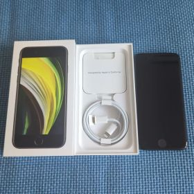 保護シール付き Apple iPhone SE (第2世代) 64GB ブラック