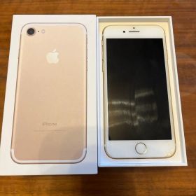 Apple iPhone 7 ゴールド