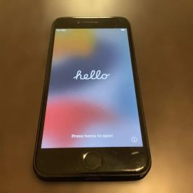 Apple iPhone 7 本体 32G ブラック