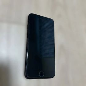 Apple iPhone 7 ブラック 本体