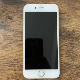 Apple iPhone 7 ゴールド