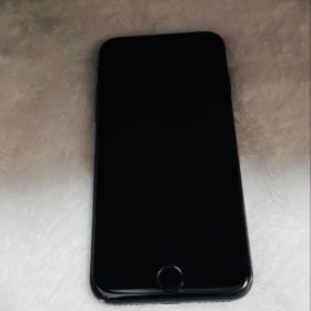 Apple iPhone 7 ブラック