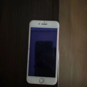 Apple iPhone 7 (レッド) 本体