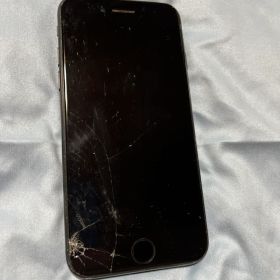 iPhone 7 ブラック 128GB ひび割れあり