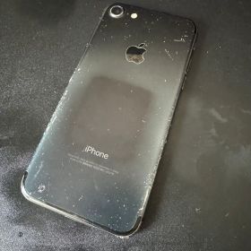 【SIMロックあり 】iPhone7 シルバー 128GB