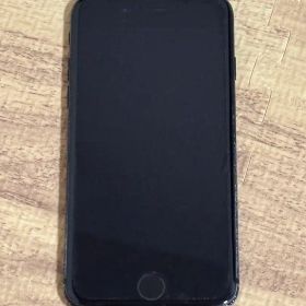 Apple iPhone 7 ブラック 本体