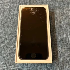 箱付き iPhone SE 第3世代 64GB ミッドナイト