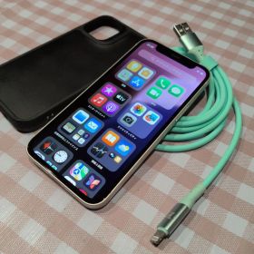 Apple iPhone 12 mini ホワイト 本体 SIMフリーおまけあり