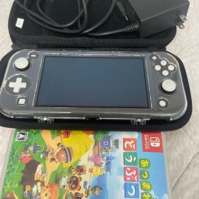 Nintendo Switch Lite + どうぶつの森のカセット+ ケース