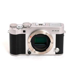 【中古】(フジフイルム) FUJIFILM X-A3 ボディ シルバー