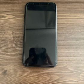 Apple iPhone 11 ブラック 本体