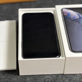 iPhone XR 64GB ブラック 64G Simロック解除済