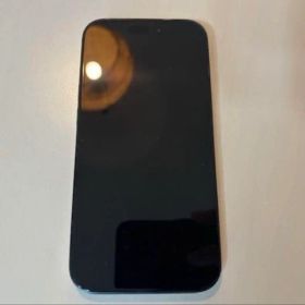 Apple iPhone 15 ブラック