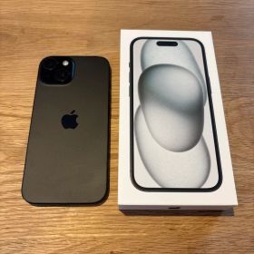 iPhone15 ブラック 本体 256GB 画面割れあり 正常動作品
