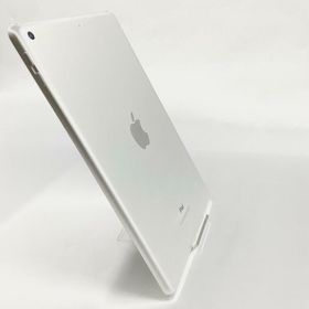 アップル(Apple)の【全額返金保証】【最速発送】Apple iPad 第6世代 32GB シルバー Wi-Fi 動作確認済(タブレット)