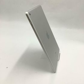 アップル(Apple)の【全額返金保証】【最速発送】Apple iPad 第6世代 32GB シルバー Wi-Fi 動作確認済(タブレット)