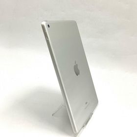 アップル(Apple)の【全額返金保証】【最速発送】Apple iPad 第6世代 32GB シルバー Wi-Fi 動作確認済(タブレット)