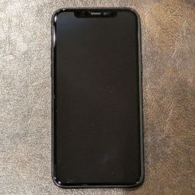 Apple iPhone 11 Pro 本体