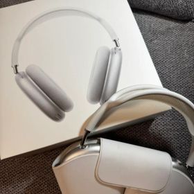 AirPods Max 第1世代