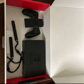 Nintendo Switch 本体 ブラック Joy-Conストラップ付き