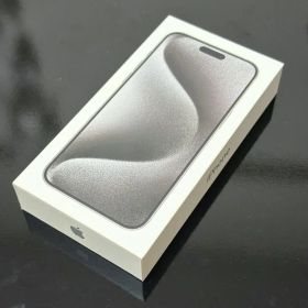 iPhone 15 Pro Max ホワイトチタニウム 256GB SIMフリー