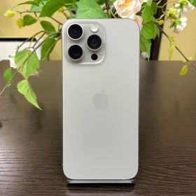 新品同様 iPhone15 Promax 256GB 国内SIMフリー 送料無料