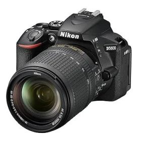 【中古】(非常に良い)Nikon デジタル一眼レフカメラ D5600 18-140 VR レンズキット ブラック D5600LK18-140BK