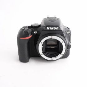 【中古】(ニコン) Nikon D5600 ボティ