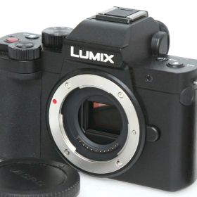 【中古】【並品】パナソニック LUMIX DC-G100D ボディ（センサー清掃済） CA01-R2832-2P1A Panasonic マイクロフォーサーズ EVF 中古