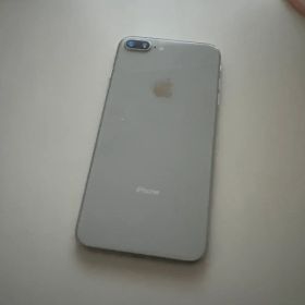 Apple iPhone 8 Plus 64GB