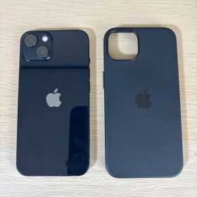 Apple iPhone 13 ブラック ケース付き