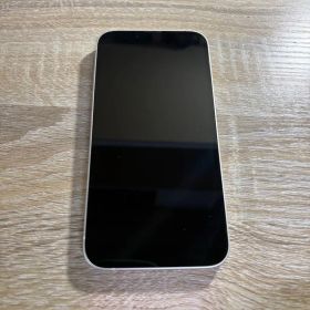 Apple iPhone 13 ホワイト 本体