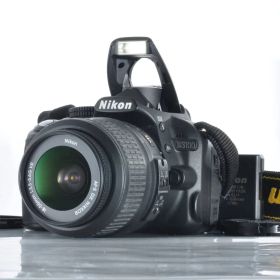【ニコン】Nikon D3100 [シャッター数2567回] + AF-S DX 18-55mm F3.5-5.6 G VR DSLRセット #K315