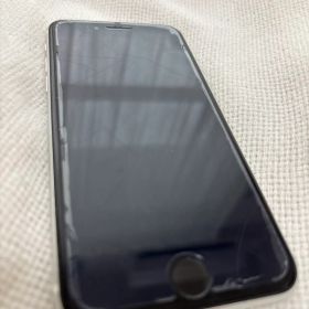 値下げ中‼️非常に上達が悪い！Apple iPhone 8 ブラック ホワイト