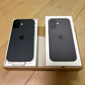 iPhone 16 256GB ブラック 美品