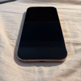 iPhone 16 Proデザート 256 GB SIMフリー